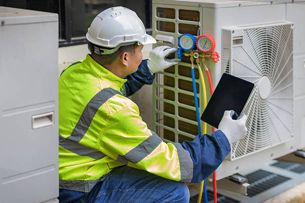 Professional Ductwork Repair technician working in Plainfield, IN